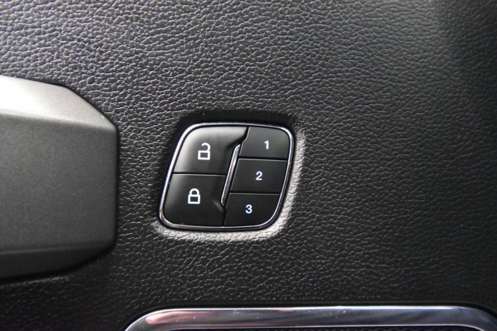 2018 Ford F-150 Platinum 4x4 4dr SuperCrew 5.5 ft. SB, Blue, Mileage: 84,550 - photo 36