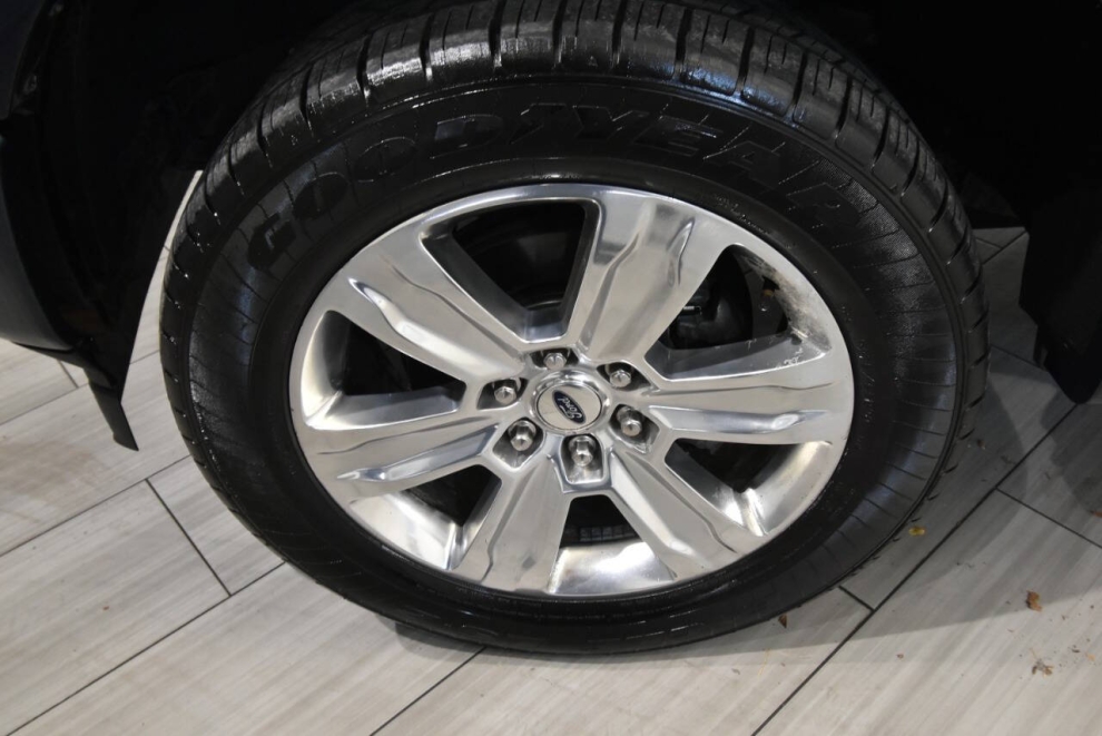 2018 Ford F-150 Platinum 4x4 4dr SuperCrew 5.5 ft. SB, Blue, Mileage: 84,550 - photo 9