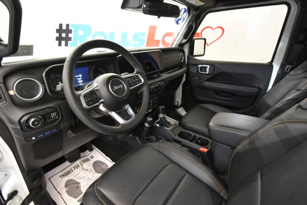 2024 Jeep Wrangler Sahara 4xe 4x4 4dr SUV, White, Mileage: 52,267 - photo 11