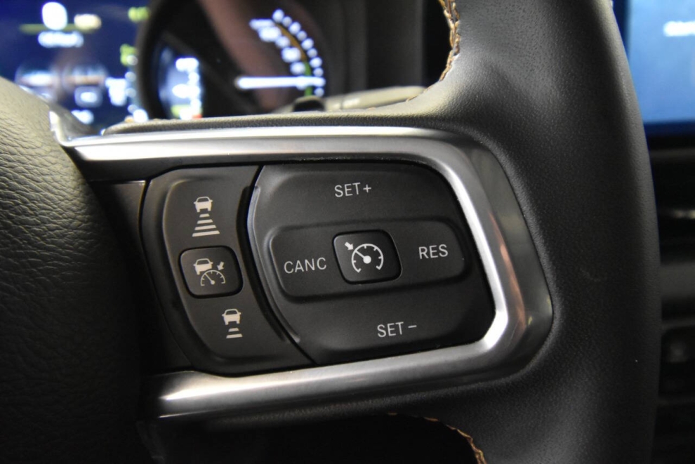 2024 Jeep Wrangler Sahara 4xe 4x4 4dr SUV, White, Mileage: 52,267 - photo 26