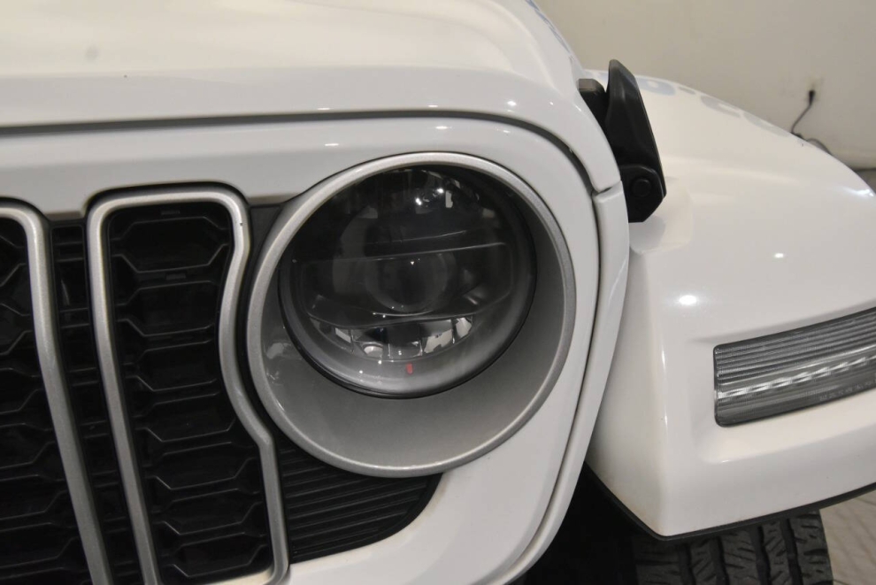 2024 Jeep Wrangler Sahara 4xe 4x4 4dr SUV, White, Mileage: 52,267 - photo 8