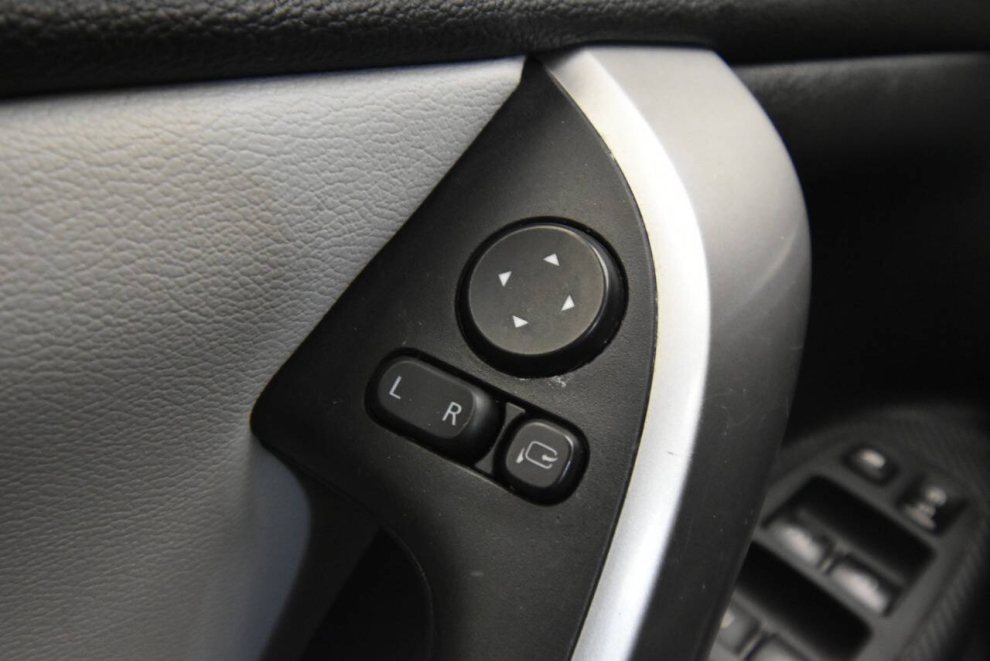 2024 Mitsubishi Eclipse Cross SEL AWD 4dr Crossover, Blue, Mileage: 40,496 - photo 29