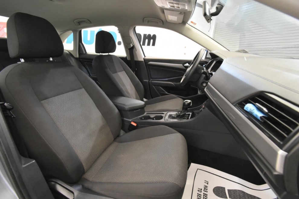 2021 Volkswagen Jetta S 4dr Sedan 8A, Plata, Mileage: 90,227 - photo 14