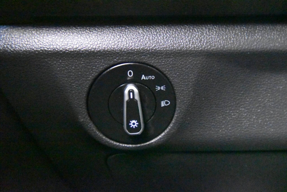 2021 Volkswagen Jetta S 4dr Sedan 8A, Plata, Mileage: 90,227 - photo 27