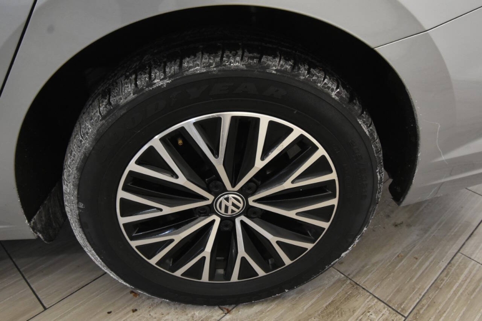 2021 Volkswagen Jetta S 4dr Sedan 8A, Plata, Mileage: 90,227 - photo 9