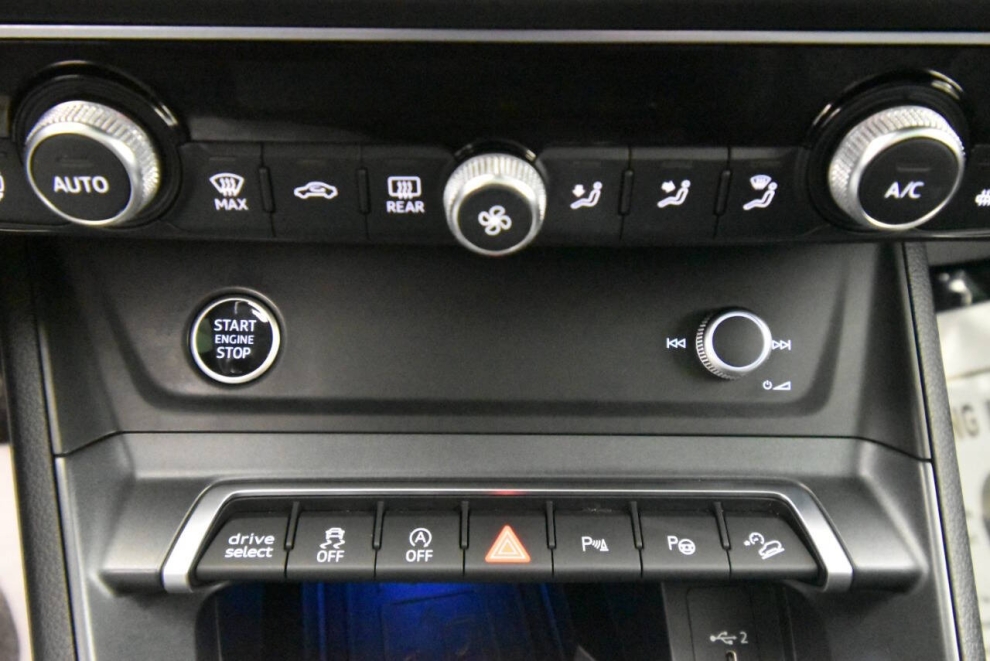 2021 Audi Q3 quattro S line Prem Plus 45 TFSI AWD Premium 4dr SUV, Gray, Mileage: 53,546 - photo 19