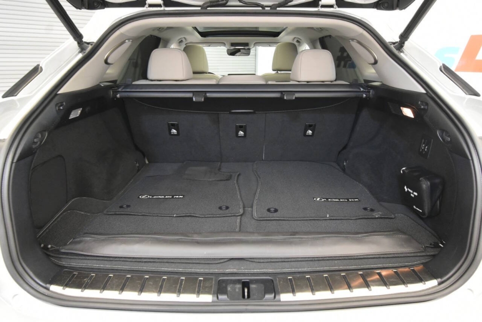 2018 Lexus RX 350 Base 4dr SUV, Silver, Mileage: 60,418 - photo 33