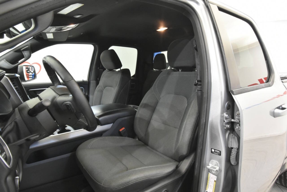 2021 RAM 1500, Plata, Mileage: 87,715 - photo 10