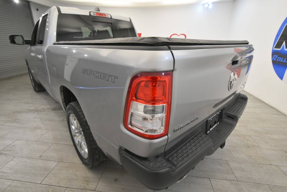 2021 RAM 1500, Plata, Mileage: 87,715 - photo 2