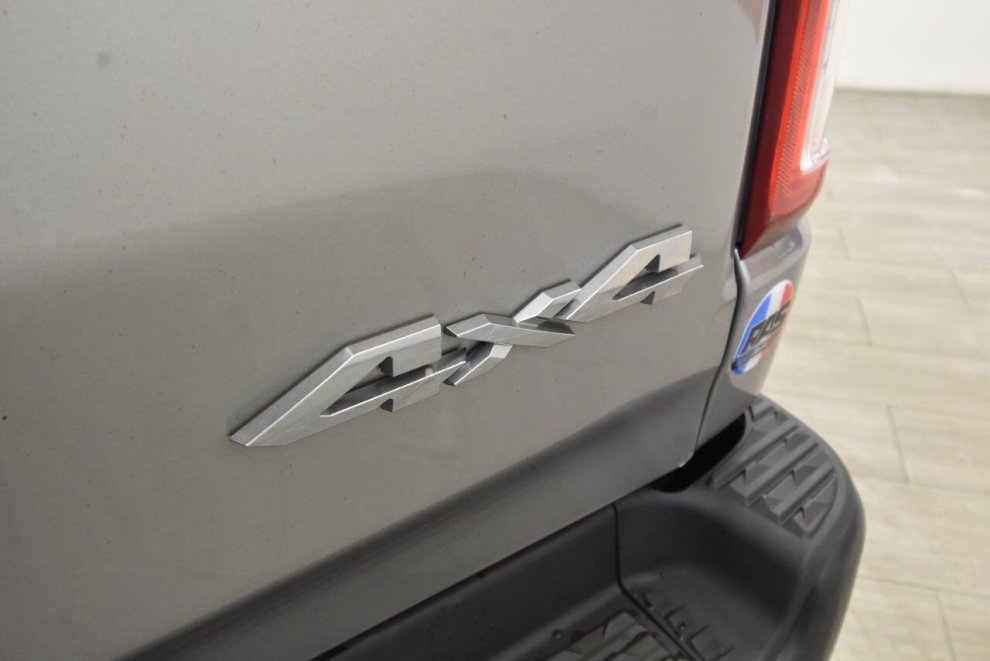 2021 RAM 1500, Plata, Mileage: 87,715 - photo 31