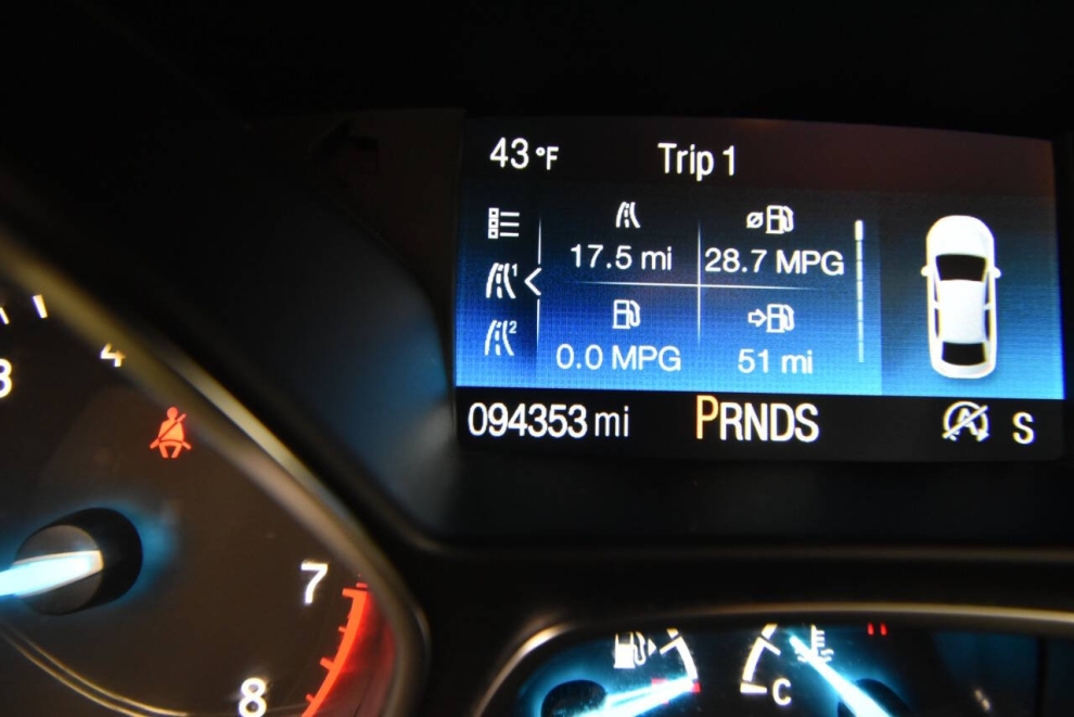 2018 Ford Escape SE 4dr SUV, Gray, Mileage: 94,345 - photo 27