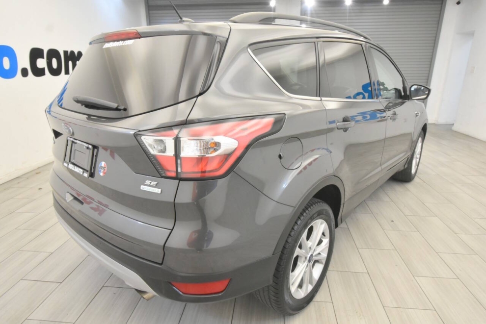 2018 Ford Escape SE 4dr SUV, Gray, Mileage: 94,345 - photo 4