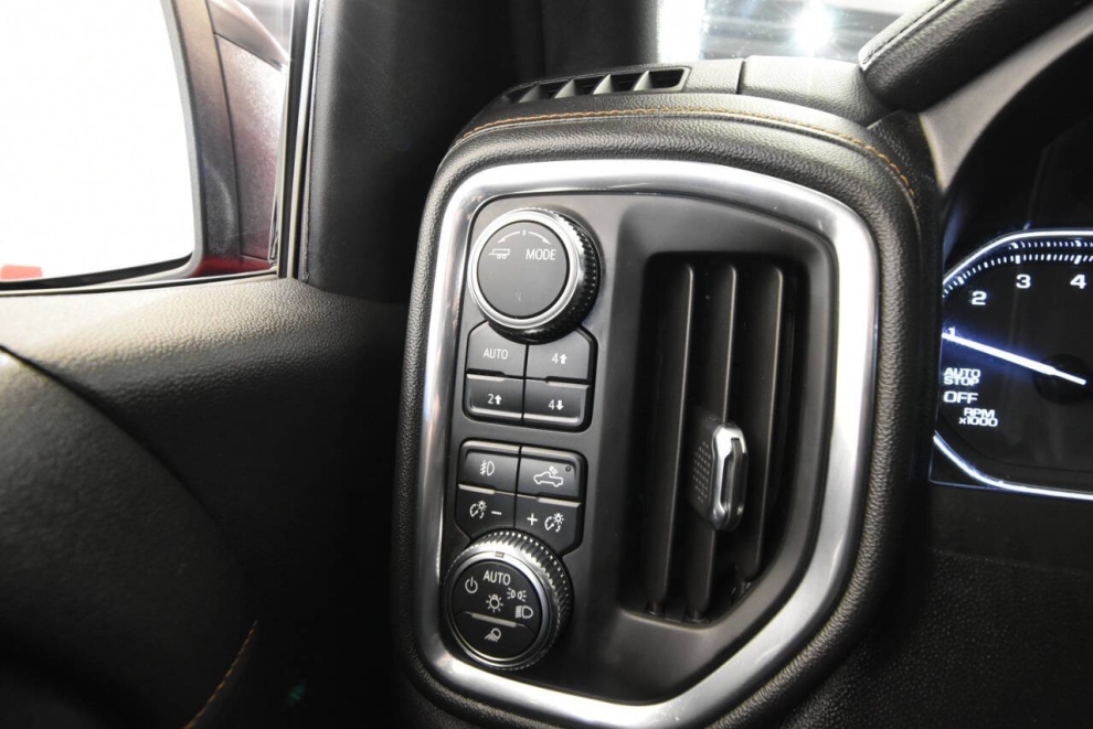 2021 GMC Sierra 1500 AT4 4x4 4dr Crew Cab 5.8 ft. SB, Red, Mileage: 42,493 - photo 31