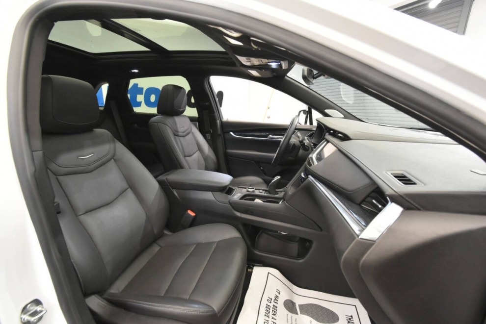 2024 Cadillac XT5 Premium Luxury 4x4 4dr SUV, White, Mileage: 96,040 - photo 13
