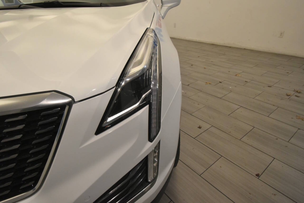 2024 Cadillac XT5 Premium Luxury 4x4 4dr SUV, White, Mileage: 96,040 - photo 8