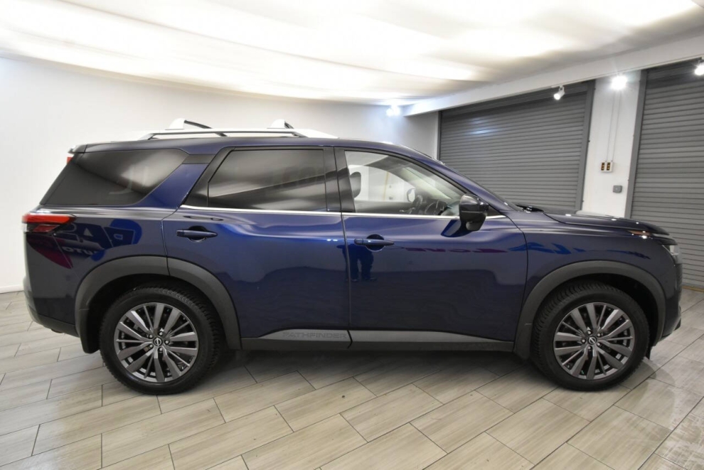 2022 Nissan Pathfinder SL AWD 4dr SUV, Blue, Mileage: 76,574 - photo 5