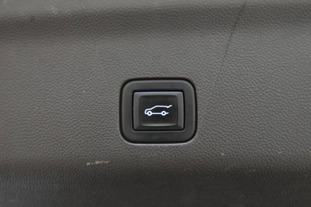 2022 Chevrolet Tahoe LT 4x4 4dr SUV, Gray, Mileage: 95,949 - photo 35