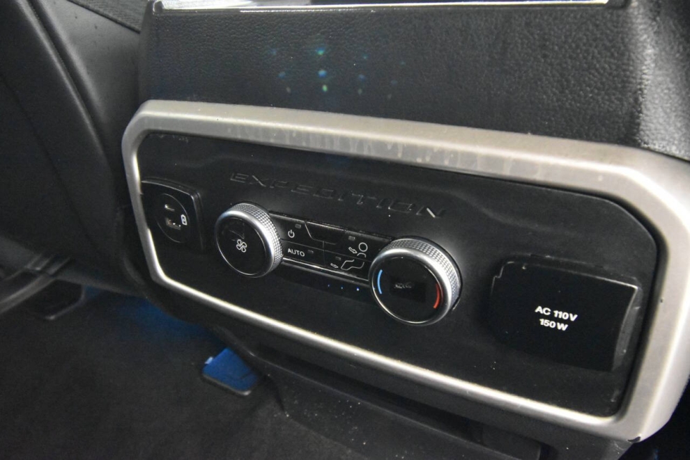 2023 Ford Expedition MAX XLT 4x4 4dr SUV, Gray, Mileage: 88,168 - photo 17