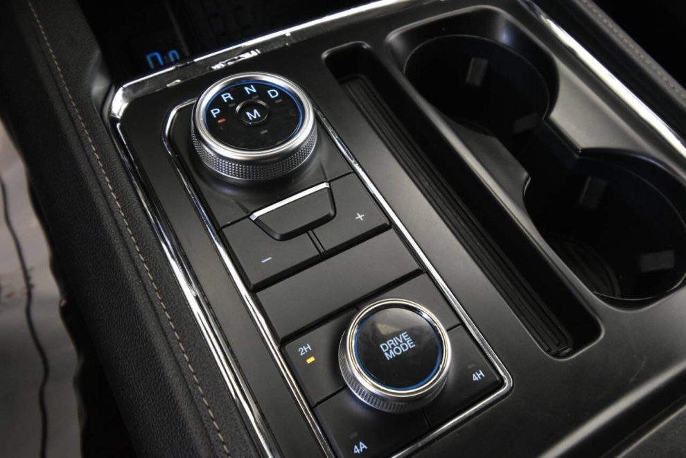 2023 Ford Expedition MAX XLT 4x4 4dr SUV, Gray, Mileage: 88,168 - photo 19