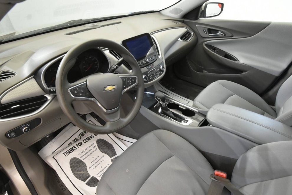 2022 Chevrolet Malibu LT 4dr Sedan, Gold, Mileage: 88,737 - photo 11