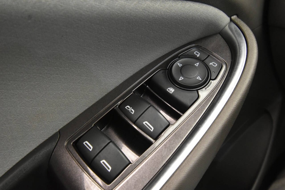 2022 Chevrolet Malibu LT 4dr Sedan, Gold, Mileage: 88,737 - photo 29