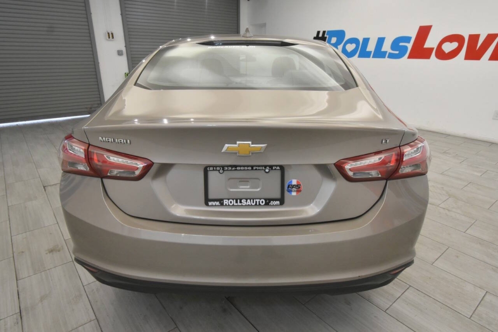 2022 Chevrolet Malibu LT 4dr Sedan, Gold, Mileage: 88,737 - photo 3
