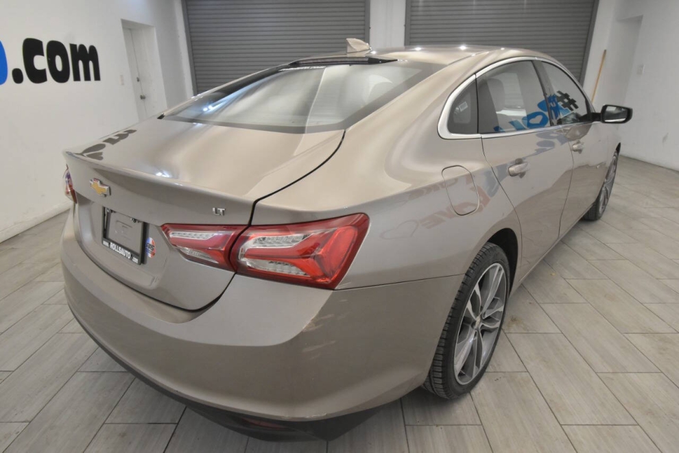 2022 Chevrolet Malibu LT 4dr Sedan, Gold, Mileage: 88,737 - photo 4