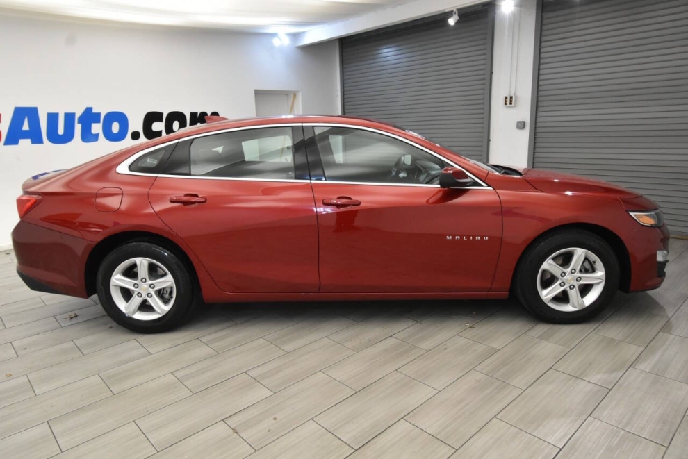 2024 Chevrolet Malibu LT 4dr Sedan w/1LT, Red, Mileage: 58,838 - photo 5