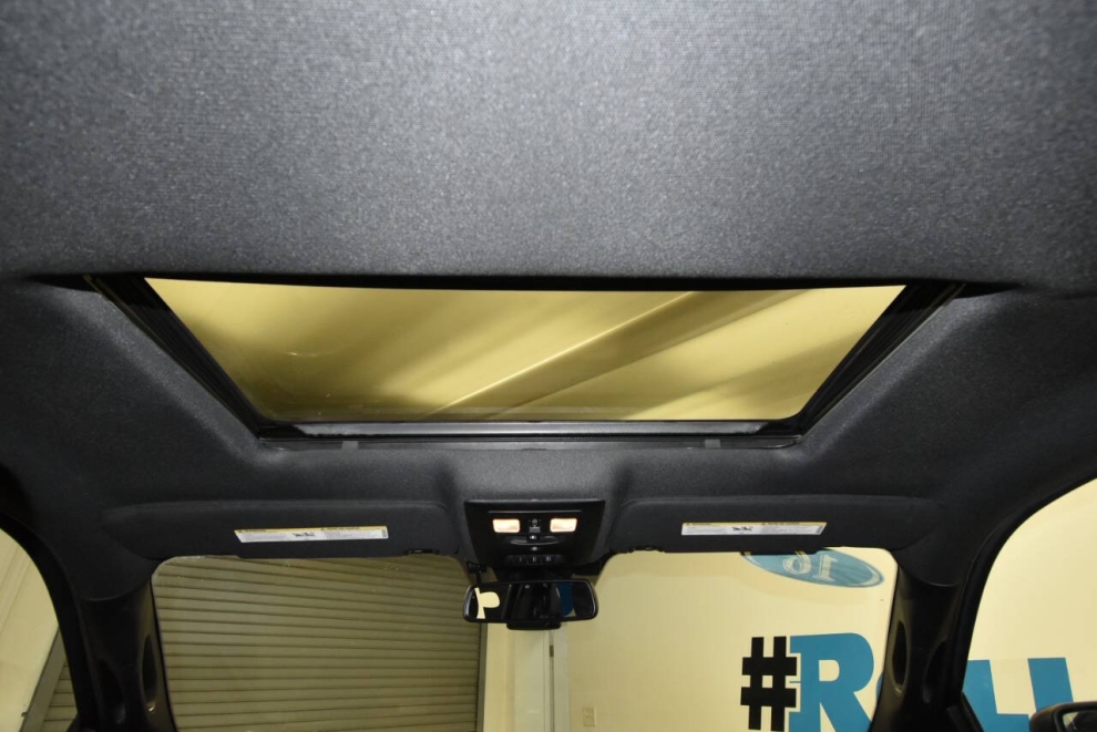 2016 RAM 1500 Rebel 4x4 4dr Crew Cab 5.5 ft. SB Pickup, Black, Mileage: 117,457 - photo 19