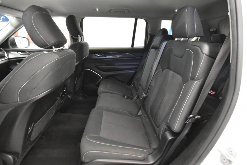 2021 Jeep Grand Cherokee L Laredo 4x4 4dr SUV, White, Mileage: 82,326 - photo 13