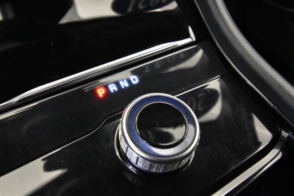 2021 Jeep Grand Cherokee L Laredo 4x4 4dr SUV, White, Mileage: 82,326 - photo 19