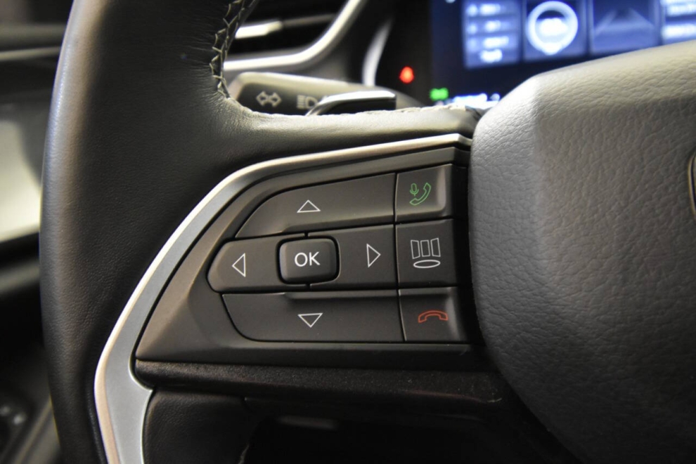 2021 Jeep Grand Cherokee L Laredo 4x4 4dr SUV, White, Mileage: 82,326 - photo 27