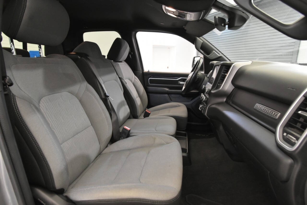 2023 RAM 1500 Big Horn 4x4 4dr Quad Cab 6.4 ft. SB Pickup, Silver, Mileage: 49,292 - photo 14