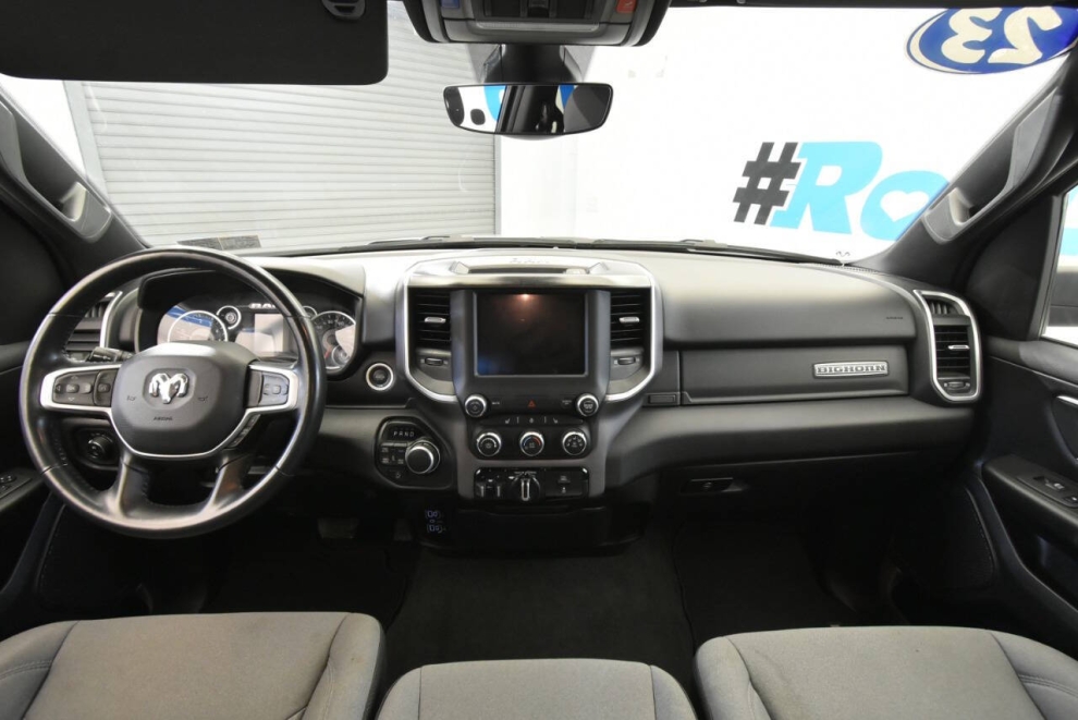 2023 RAM 1500 Big Horn 4x4 4dr Quad Cab 6.4 ft. SB Pickup, Silver, Mileage: 49,292 - photo 16