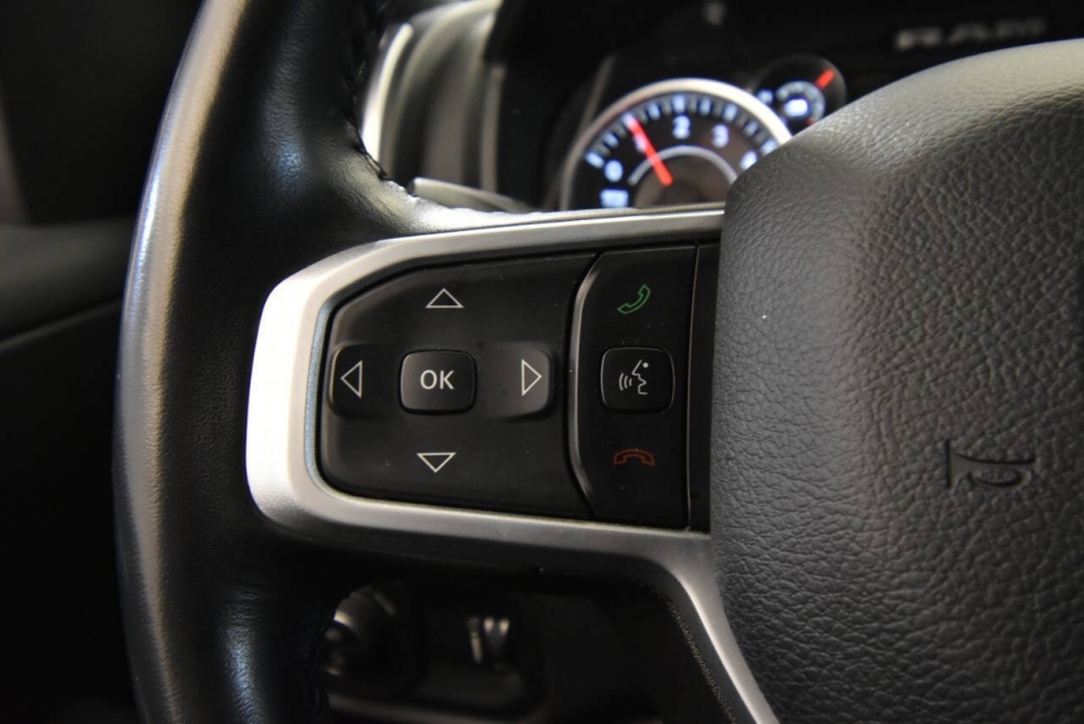 2023 RAM 1500 Big Horn 4x4 4dr Quad Cab 6.4 ft. SB Pickup, Silver, Mileage: 49,292 - photo 24