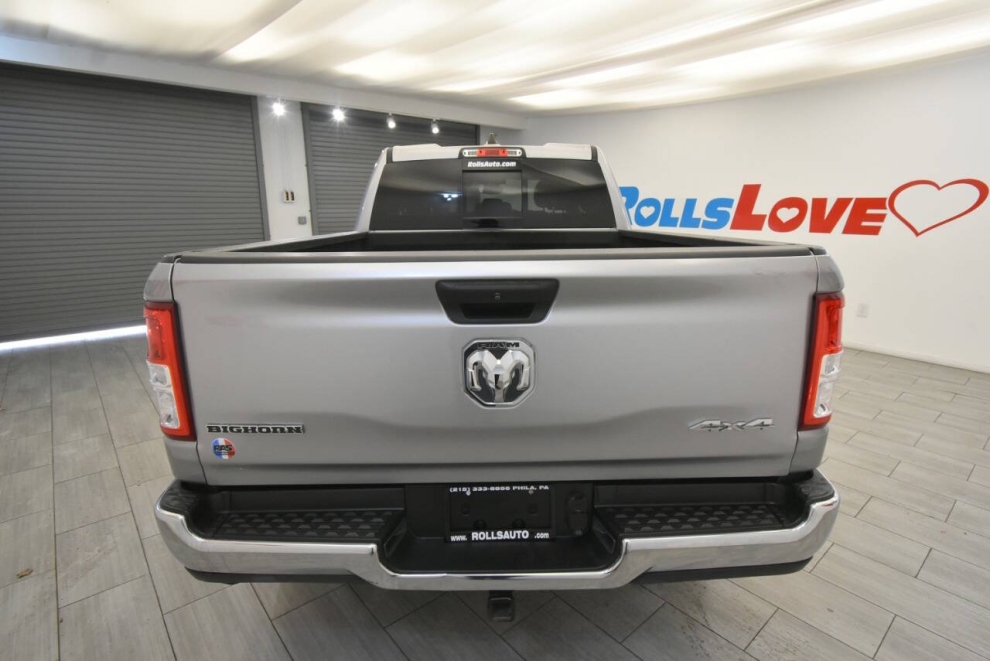 2023 RAM 1500 Big Horn 4x4 4dr Quad Cab 6.4 ft. SB Pickup, Silver, Mileage: 49,292 - photo 3