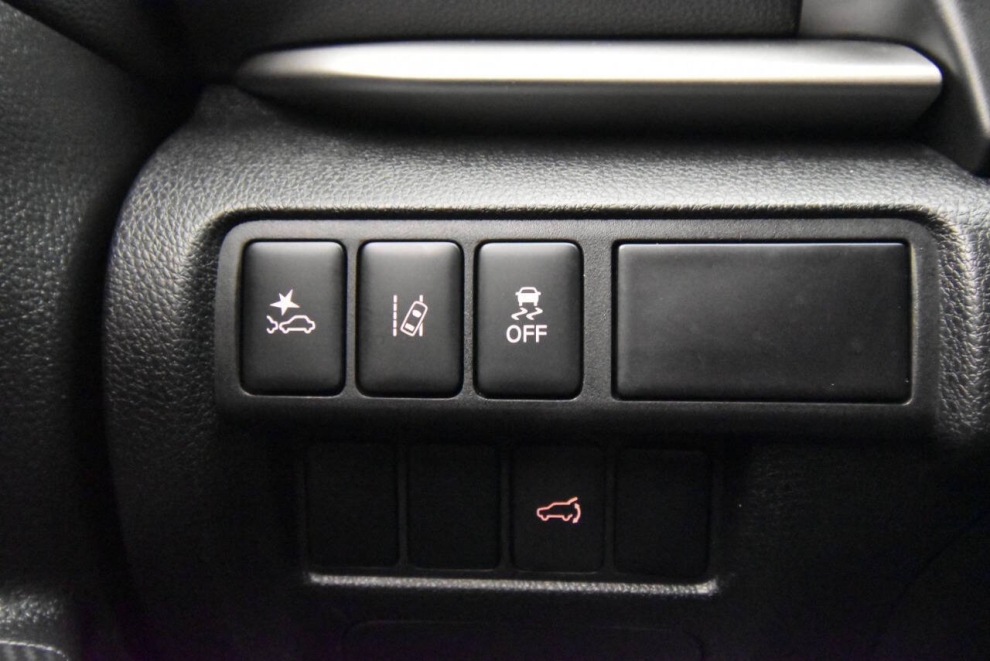 2024 Mitsubishi Eclipse Cross SE AWD 4dr Crossover, Blue, Mileage: 41,453 - photo 27