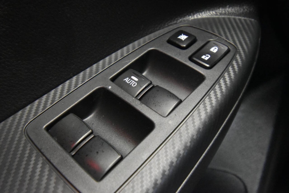 2024 Mitsubishi Eclipse Cross SE AWD 4dr Crossover, Blue, Mileage: 41,453 - photo 28