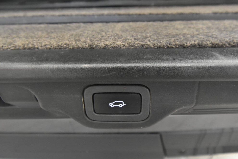 2018 Land Rover Range Rover Supercharged LWB AWD 4dr SUV, Gray, Mileage: 102,332 - photo 39