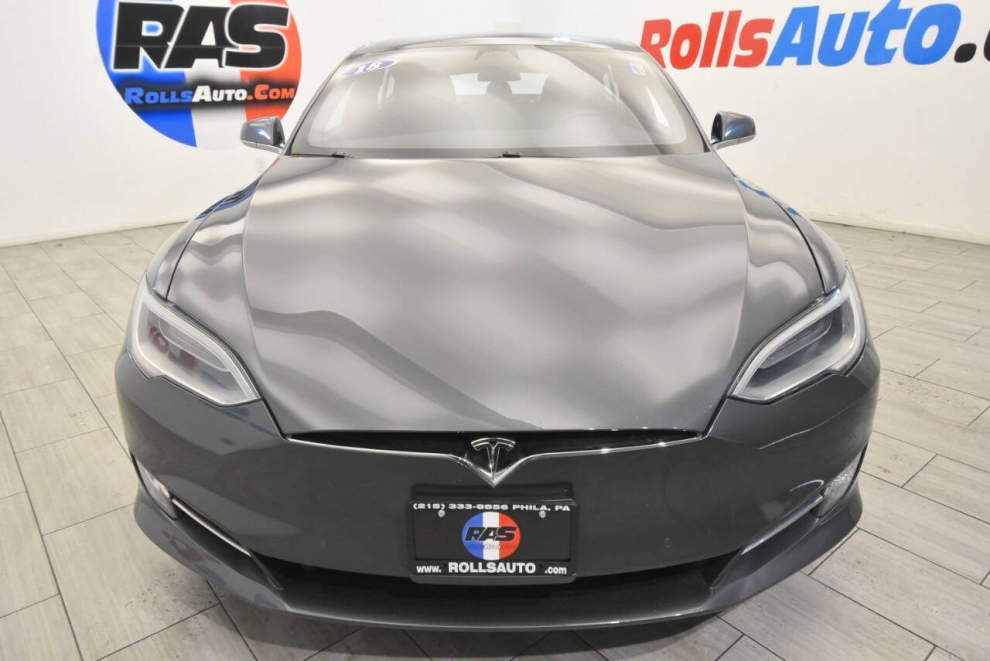 2018 Tesla Model S 100D AWD 4dr Liftback, Gray, Mileage: 64,372 - photo 7