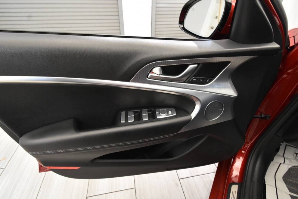 2022 Genesis G70 2.0T AWD 4dr Sedan, Red, Mileage: 90,773 - photo 12