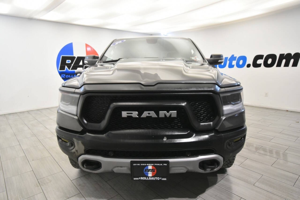 2020 RAM 1500 Rebel 4x4 4dr Crew Cab 5.6 ft. SB Pickup, Gray, Mileage: 93,438 - photo 7