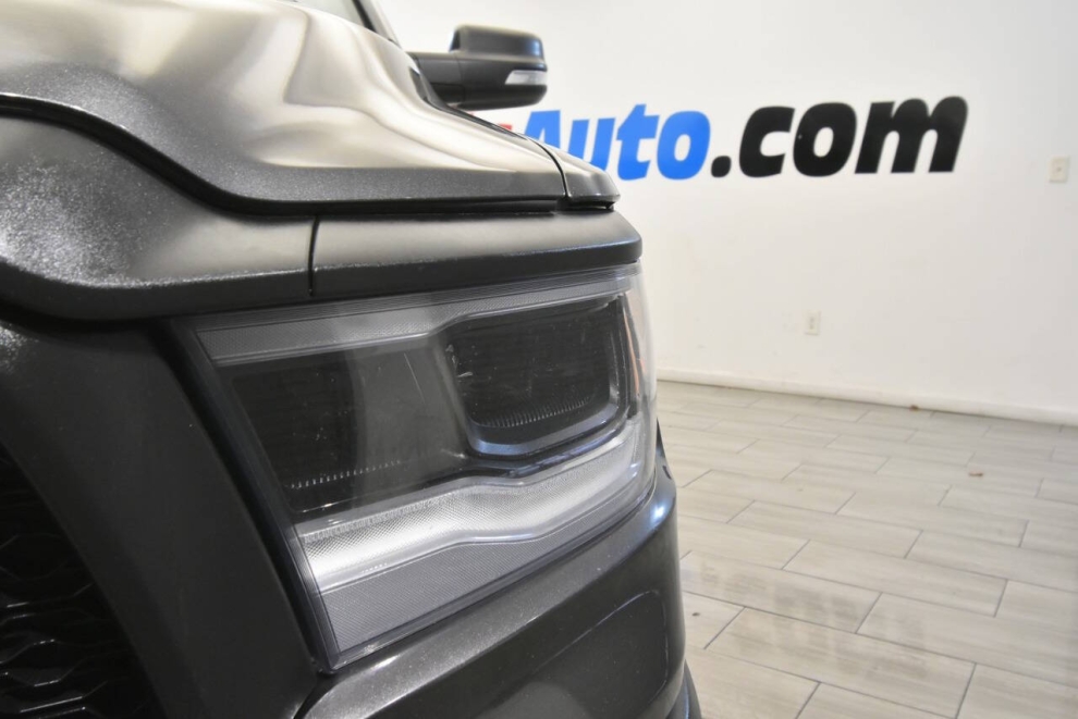 2020 RAM 1500 Rebel 4x4 4dr Crew Cab 5.6 ft. SB Pickup, Gray, Mileage: 93,438 - photo 8