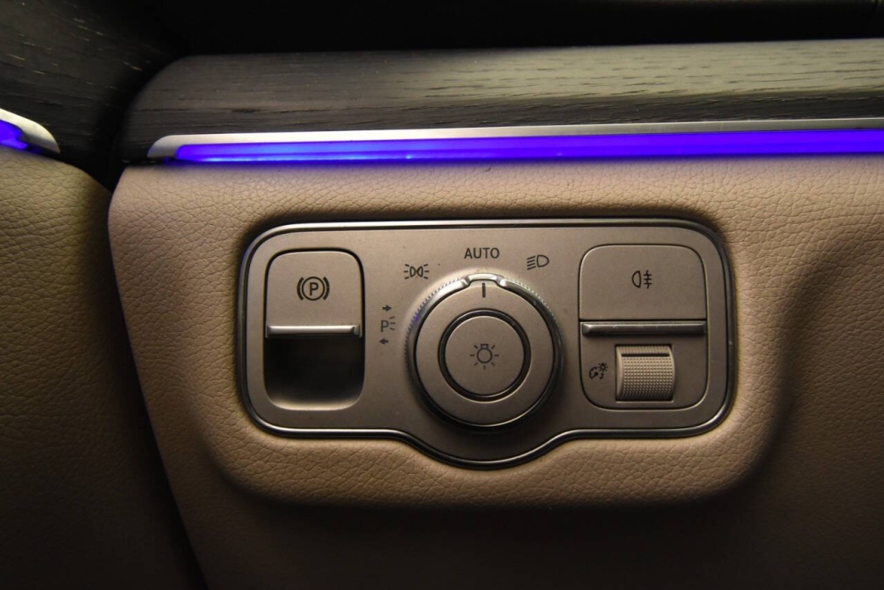 2020 Mercedes-Benz GLE GLE 350 4MATIC AWD 4dr SUV, White, Mileage: 62,705 - photo 31