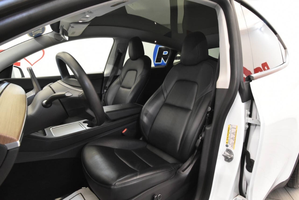 2021 Tesla Model Y Long Range AWD 4dr Crossover, White, Mileage: 75,934 - photo 10