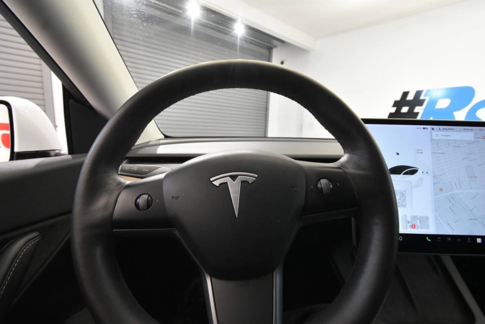 2021 Tesla Model Y Long Range AWD 4dr Crossover, White, Mileage: 75,934 - photo 20