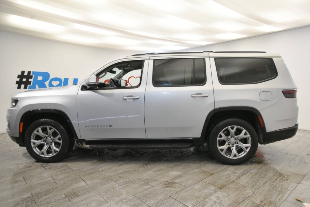 2022 Jeep Wagoneer Series II 4x4 4dr SUV, Silver, Mileage: 56,286 - photo 1