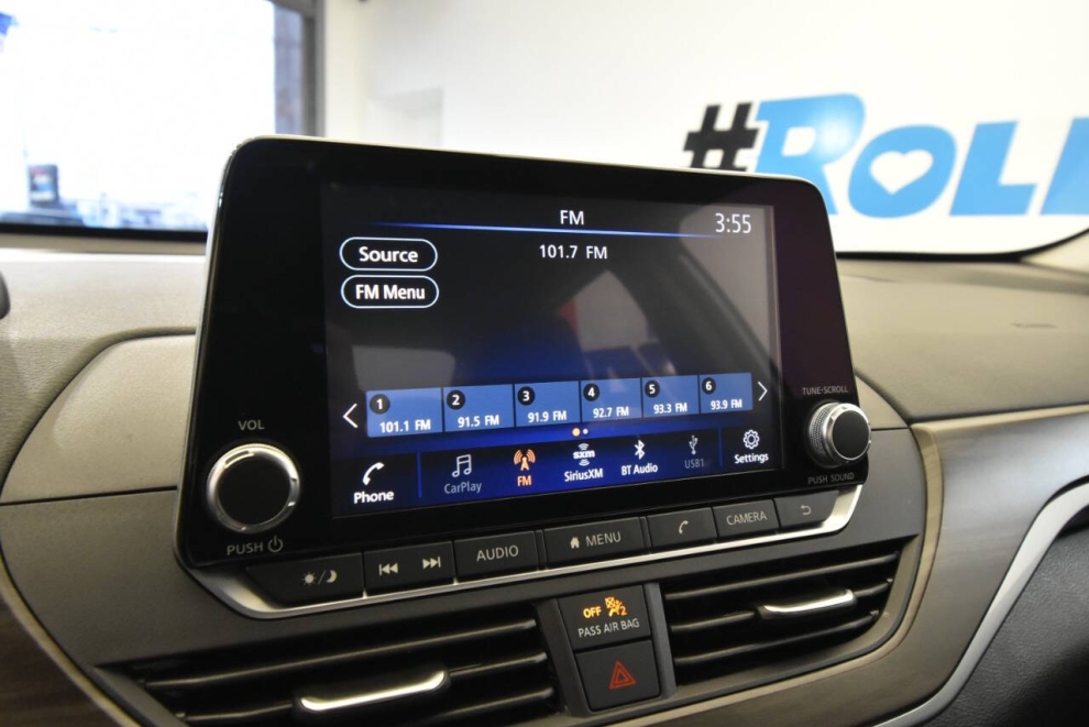 2024 Nissan Altima 2.5 SV 4dr Sedan, Silver, Mileage: 49,326 - photo 23