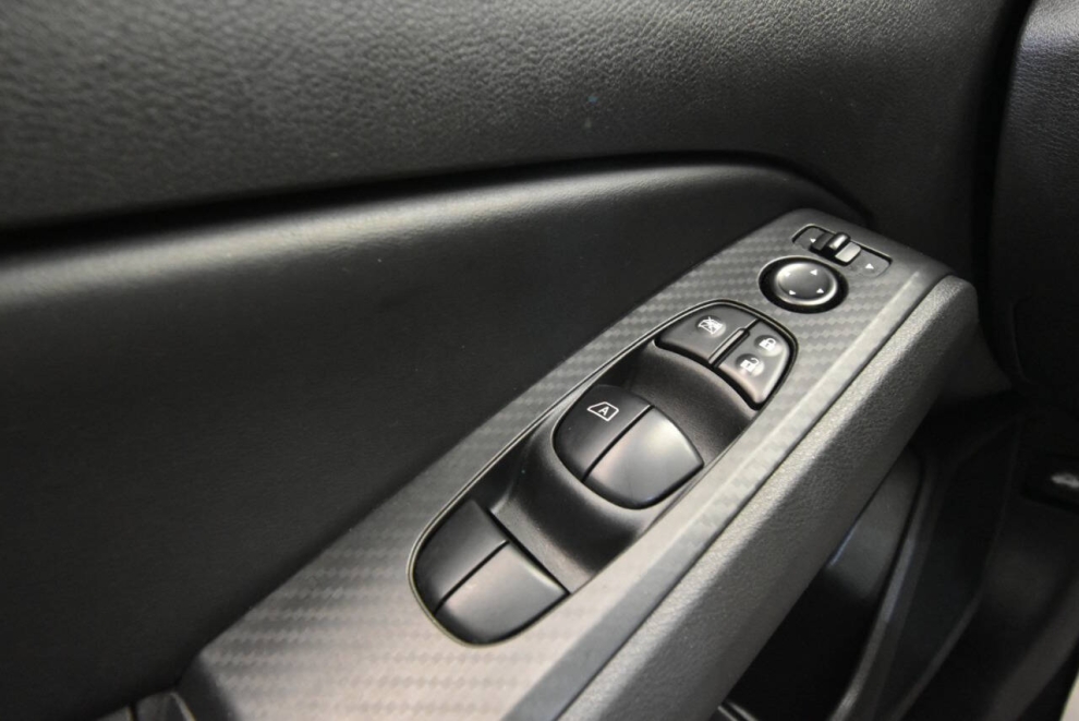 2024 Nissan Altima 2.5 SV 4dr Sedan, Silver, Mileage: 49,326 - photo 30