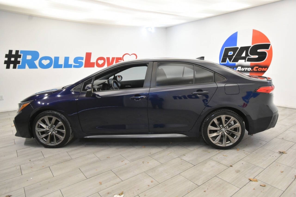 2022 Toyota Corolla SE 4dr Sedan CVT, Blue, Mileage: 43,789 - photo 1